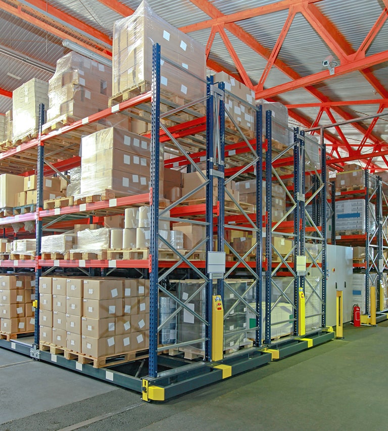 ISL int Shipping highlighting racks & freight services.